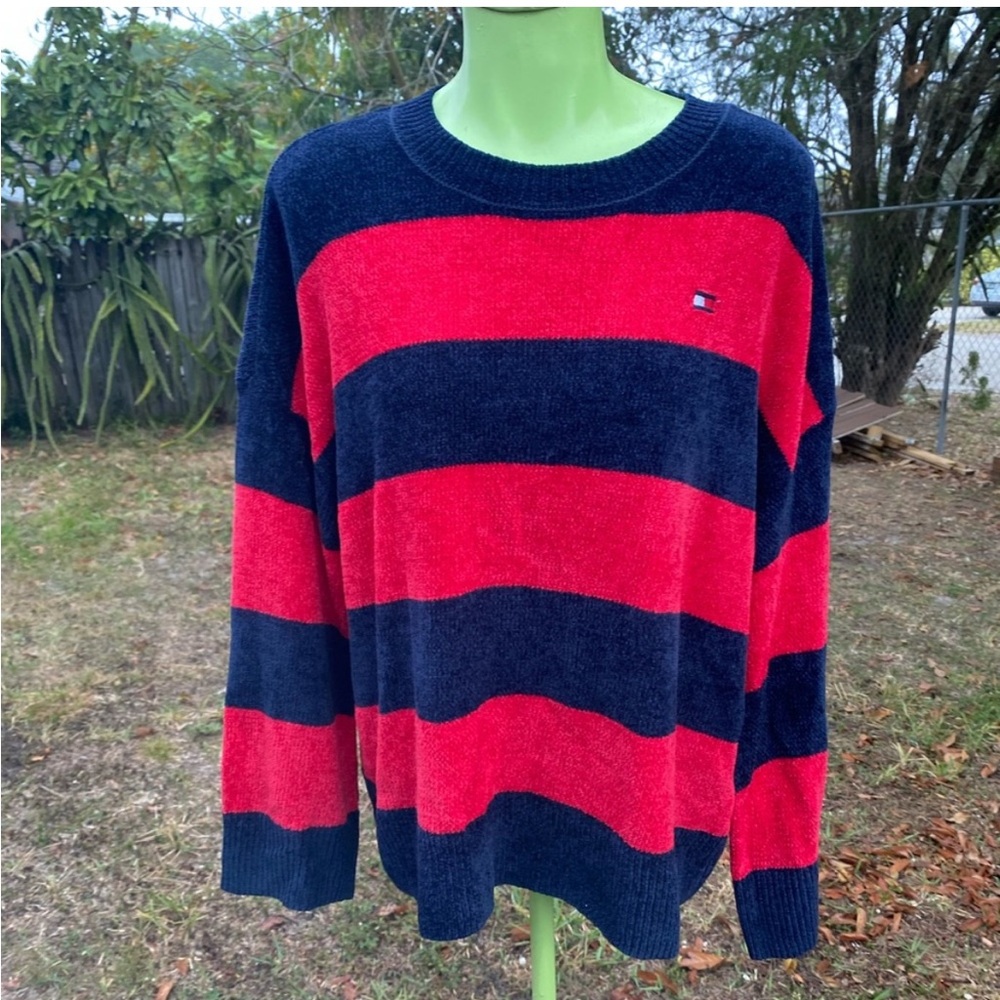 Tommy Hilfiger Chenille Women’s Sweater Size M NWT